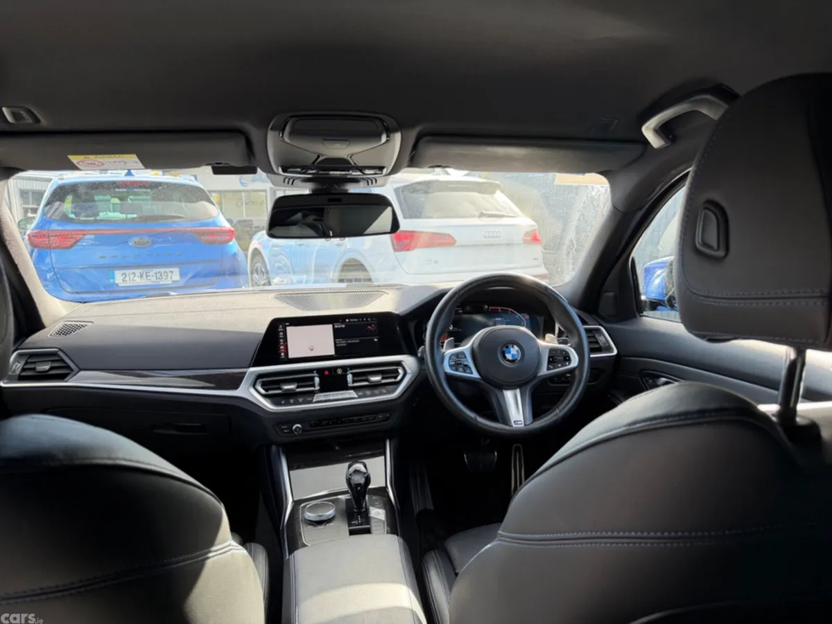 BMW 3-Series Saloon, Petrol, 2019, Blue