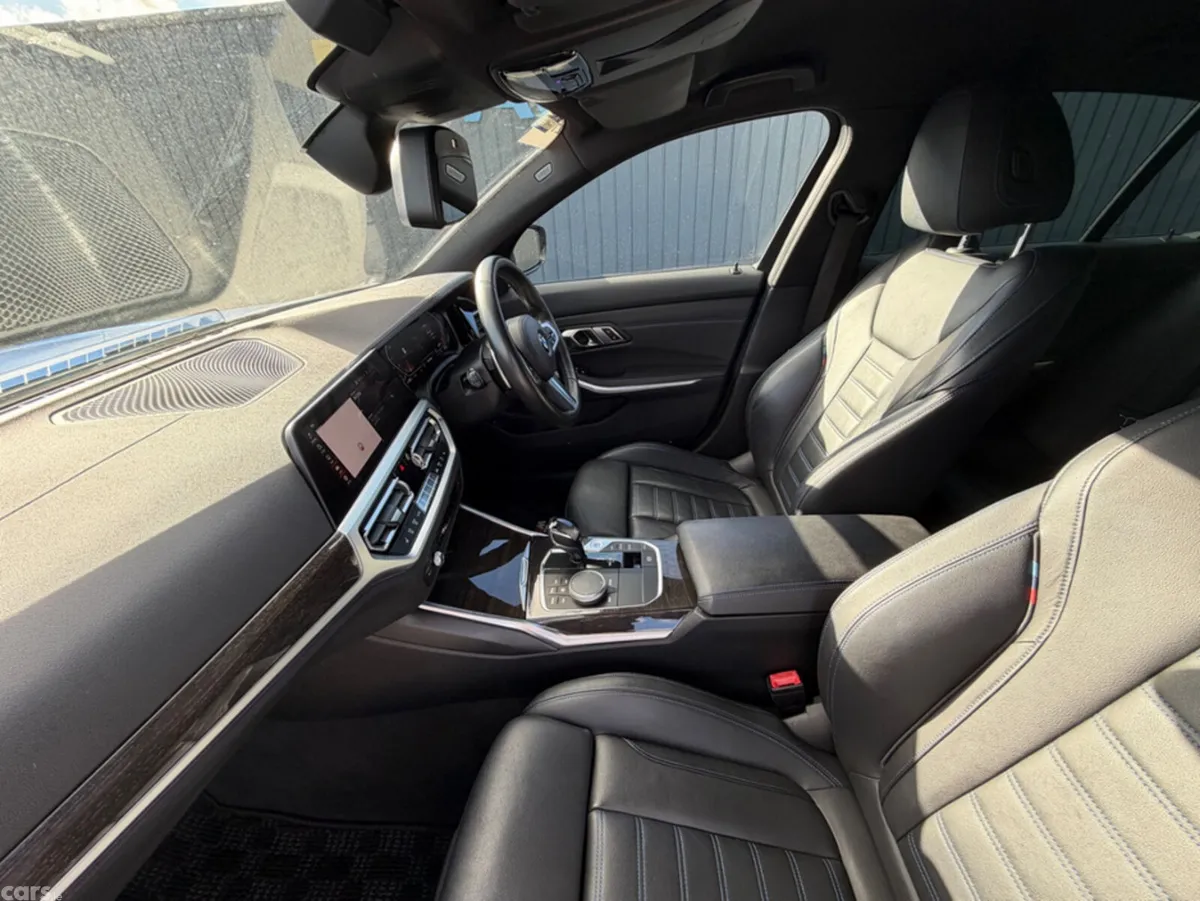 BMW 3-Series Saloon, Petrol, 2019, Blue