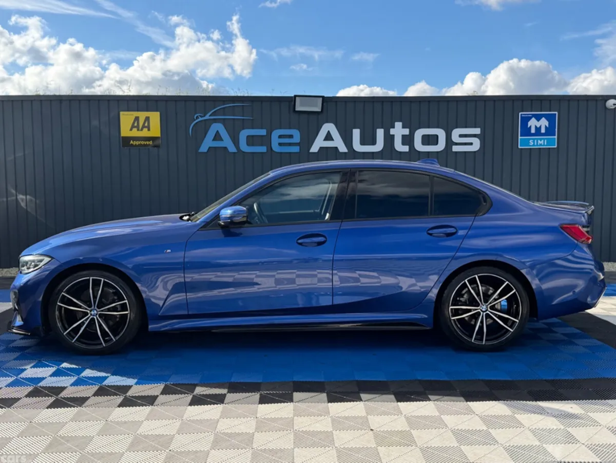 BMW 3-Series Saloon, Petrol, 2019, Blue