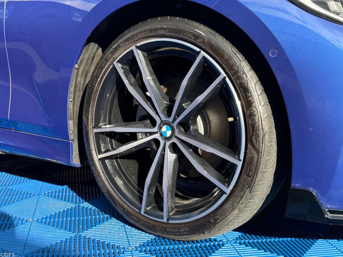 BMW 3-Series Saloon, Petrol, 2019, Blue