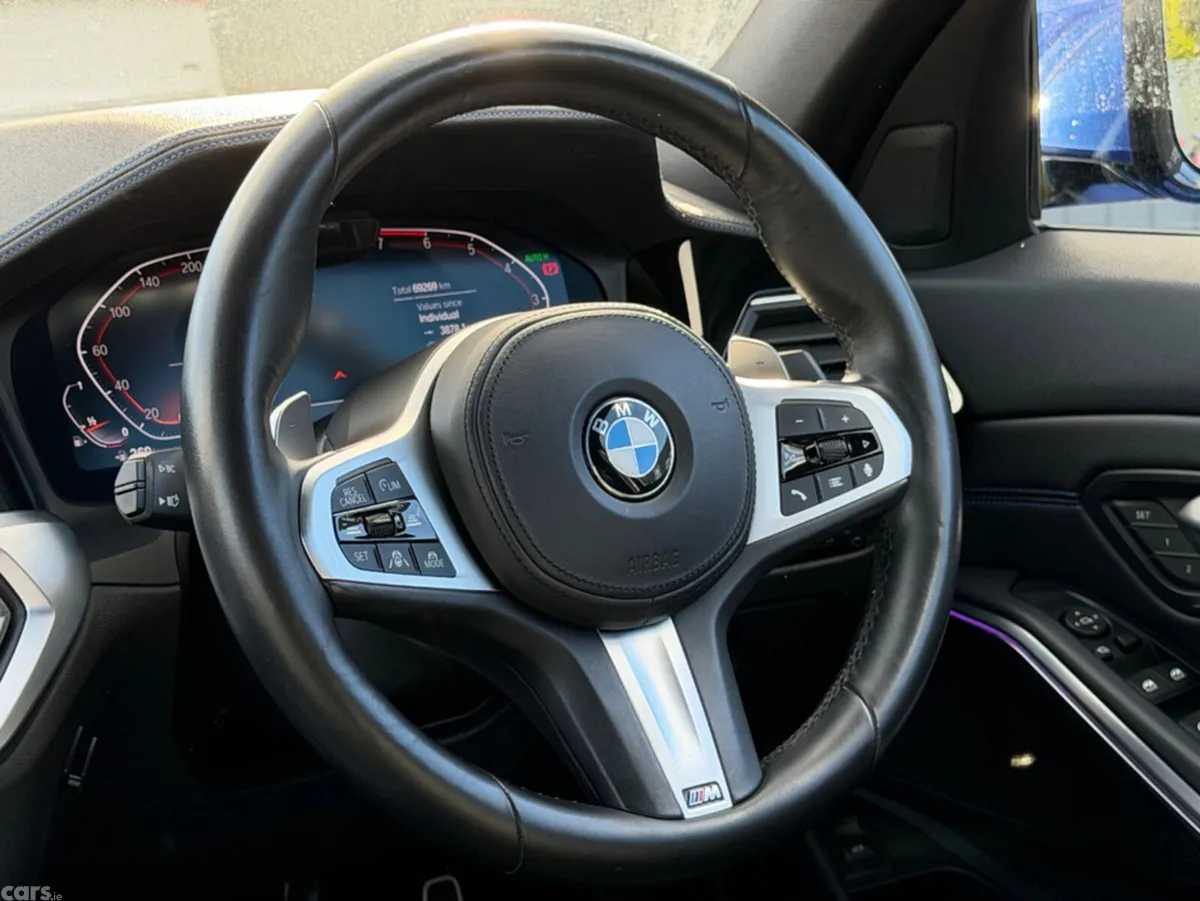 BMW 3-Series Saloon, Petrol, 2019, Blue