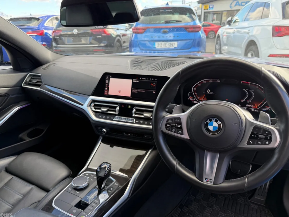 BMW 3-Series Saloon, Petrol, 2019, Blue
