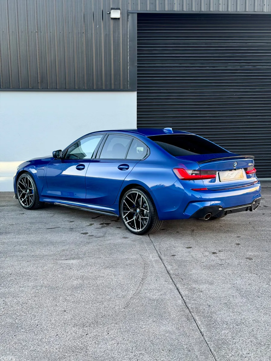 BMW 3-Series Saloon, Petrol Hybrid, 2021, Blue