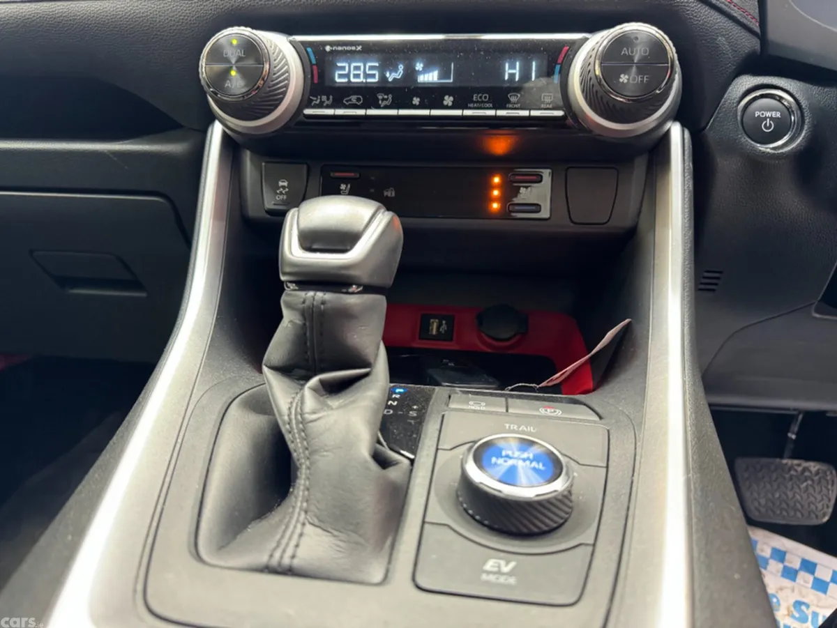 Toyota RAV4 SUV, Petrol Hybrid, 2024, Black