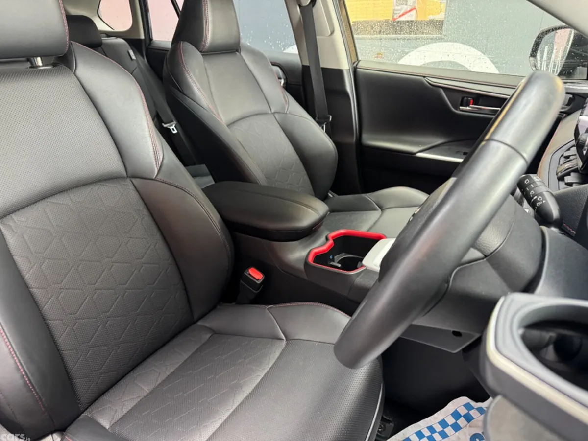 Toyota RAV4 SUV, Petrol Hybrid, 2024, Black