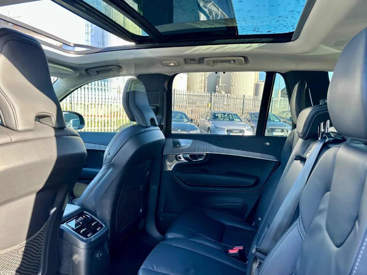 Volvo XC90 SUV, Petrol Hybrid, 2024, Black