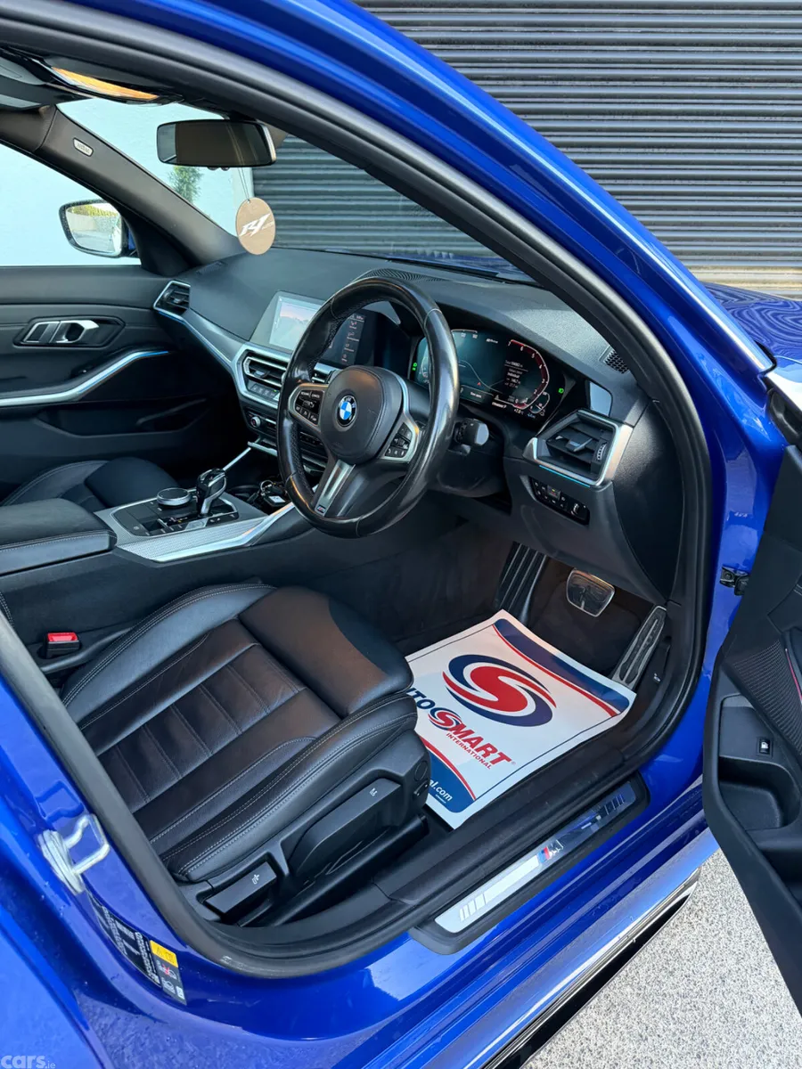 BMW 3-Series Saloon, Petrol Hybrid, 2021, Blue