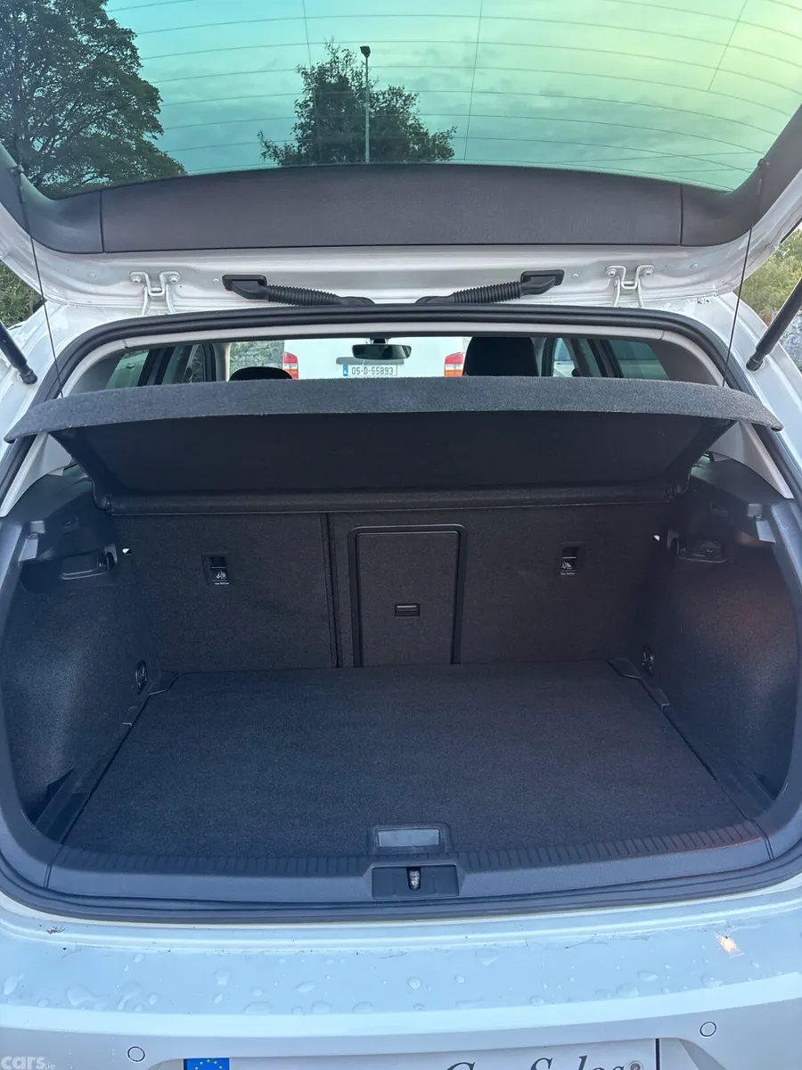 Volkswagen Golf Hatchback, Diesel, 2019, White