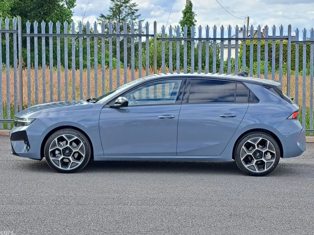 Opel Astra Hatchback, Petrol Hybrid, 2027, Grey