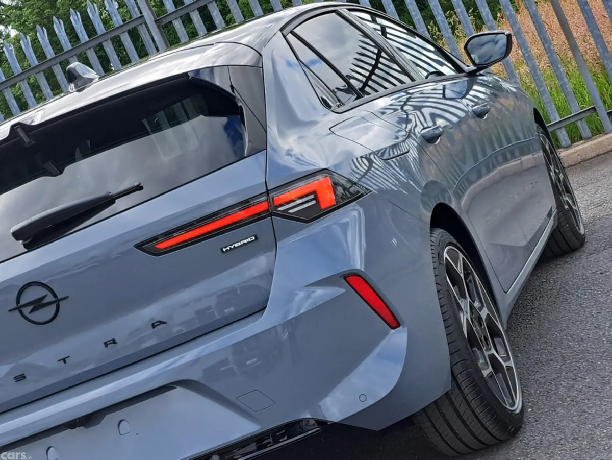 Opel Astra Hatchback, Petrol Hybrid, 2027, Grey