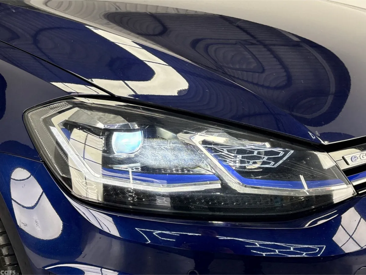 Volkswagen e-Golf Estate, Electric, 2019, Blue