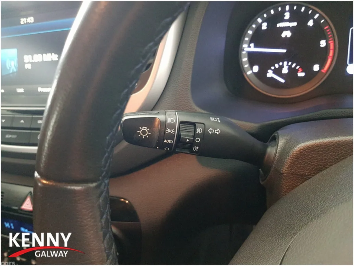 Hyundai Tucson MPV, Diesel, 2018, Silver