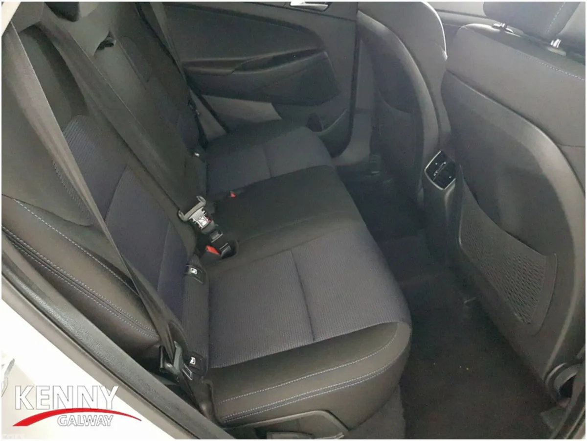 Hyundai Tucson MPV, Diesel, 2018, Silver