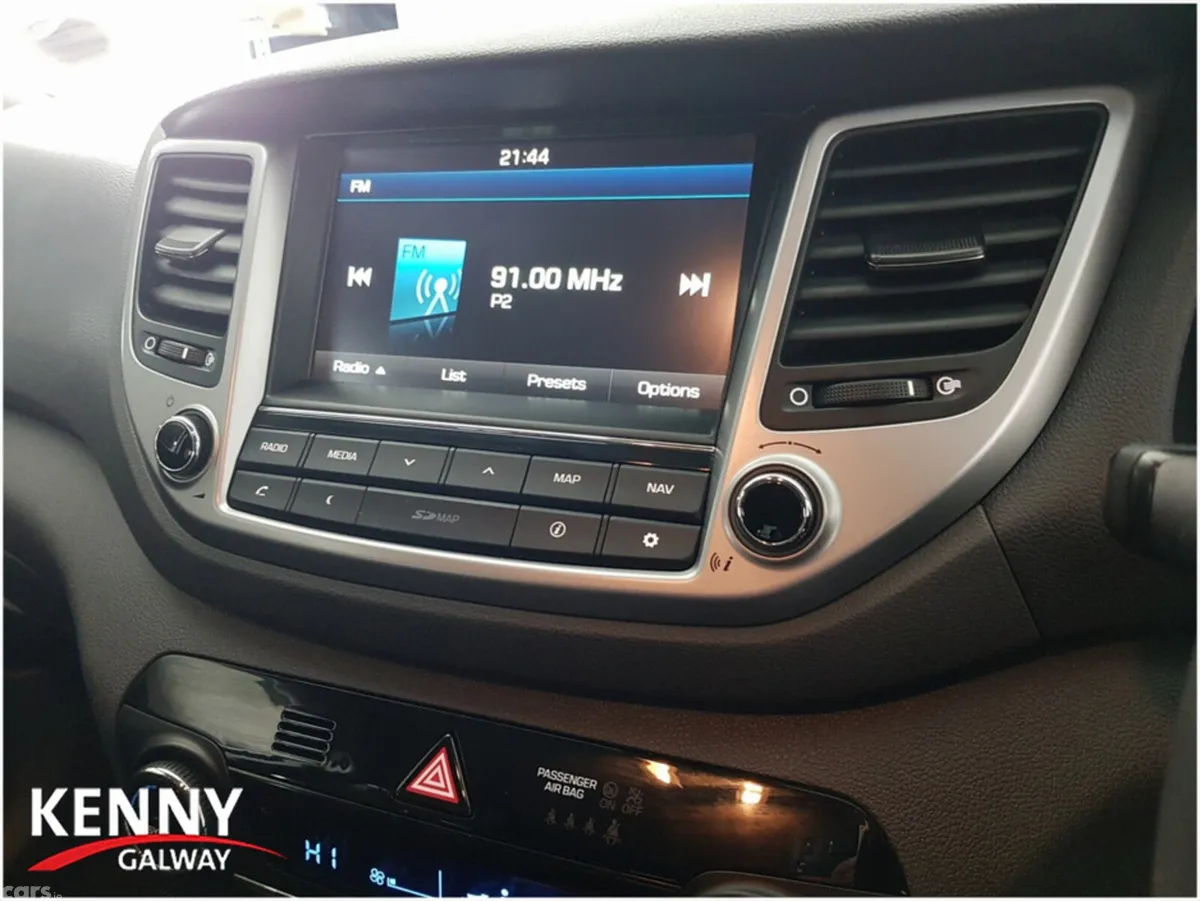 Hyundai Tucson MPV, Diesel, 2018, Silver