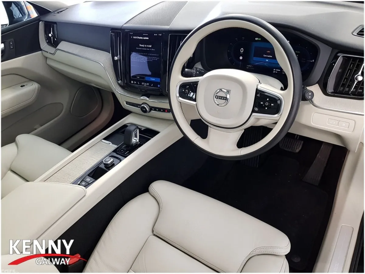 Volvo XC60 SUV, Petrol Plug-in Hybrid, 2024, Black