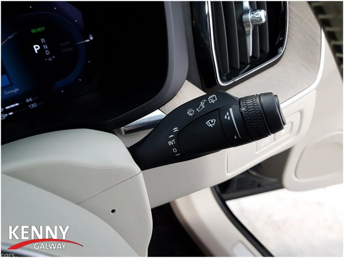 Volvo XC60 SUV, Petrol Plug-in Hybrid, 2024, Black