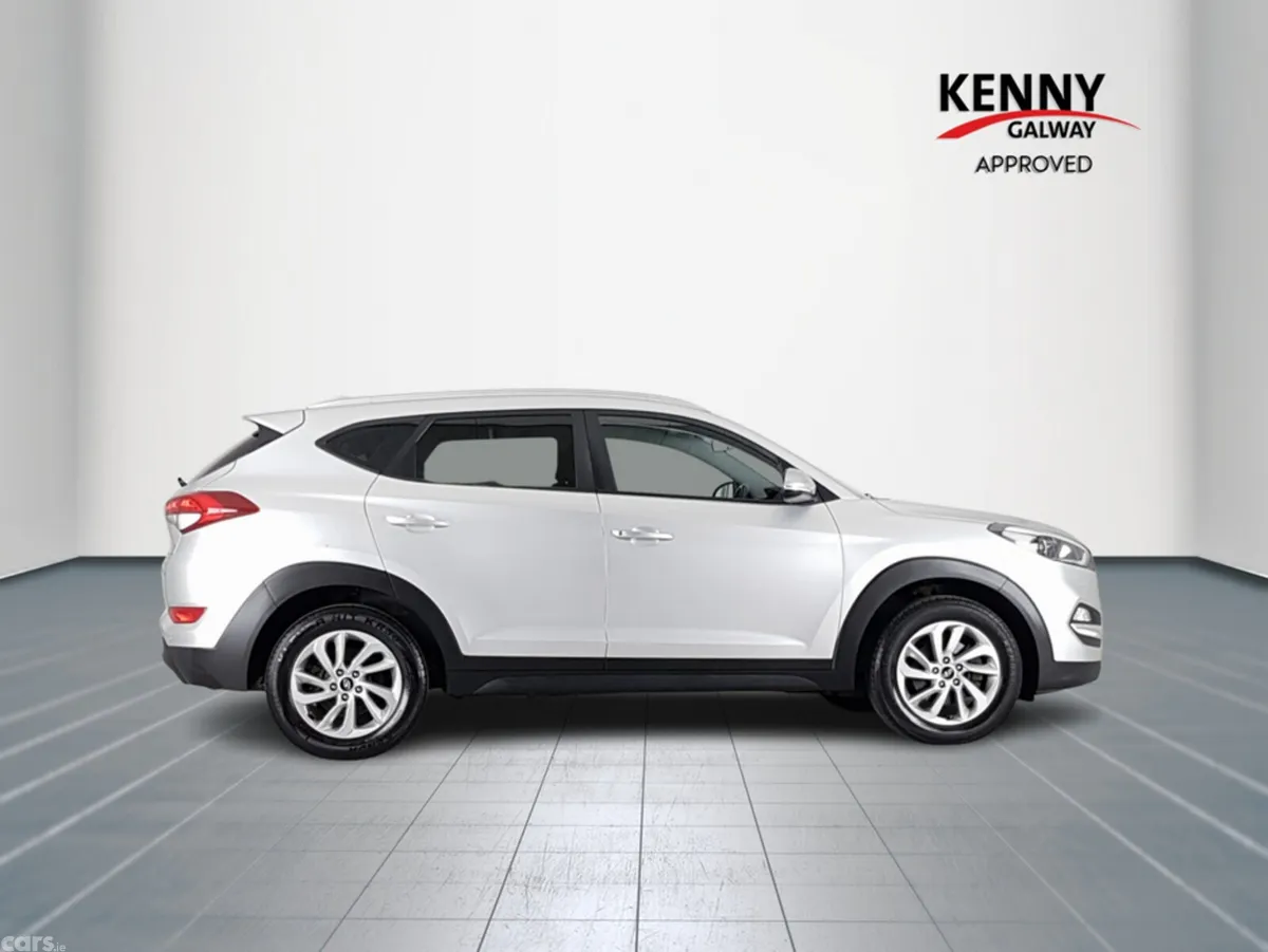 Hyundai Tucson MPV, Diesel, 2018, Silver