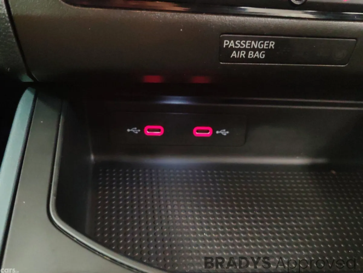 SEAT Arona Hatchback, Petrol, 2023, Blue