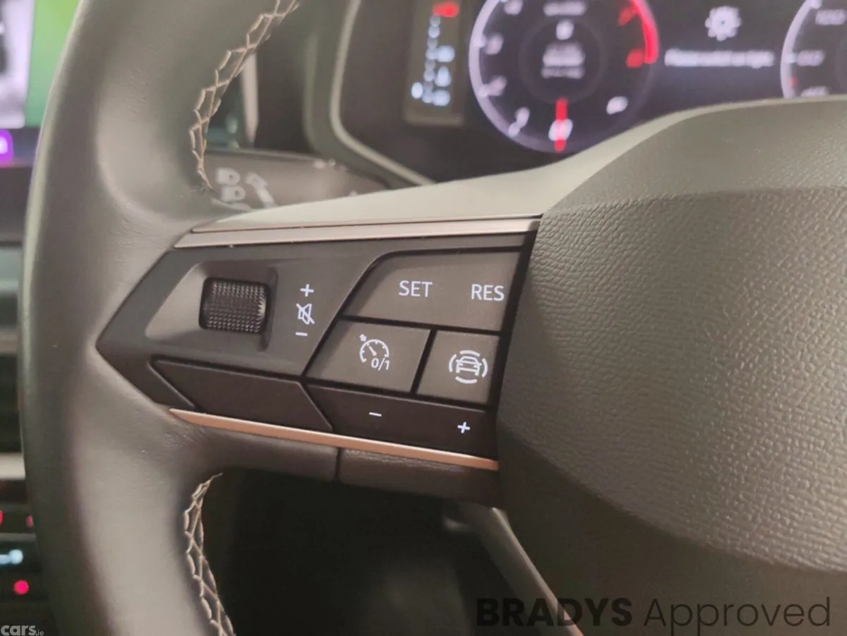 SEAT Arona Hatchback, Petrol, 2023, Blue