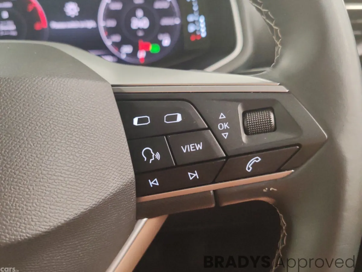 SEAT Arona Hatchback, Petrol, 2023, Blue