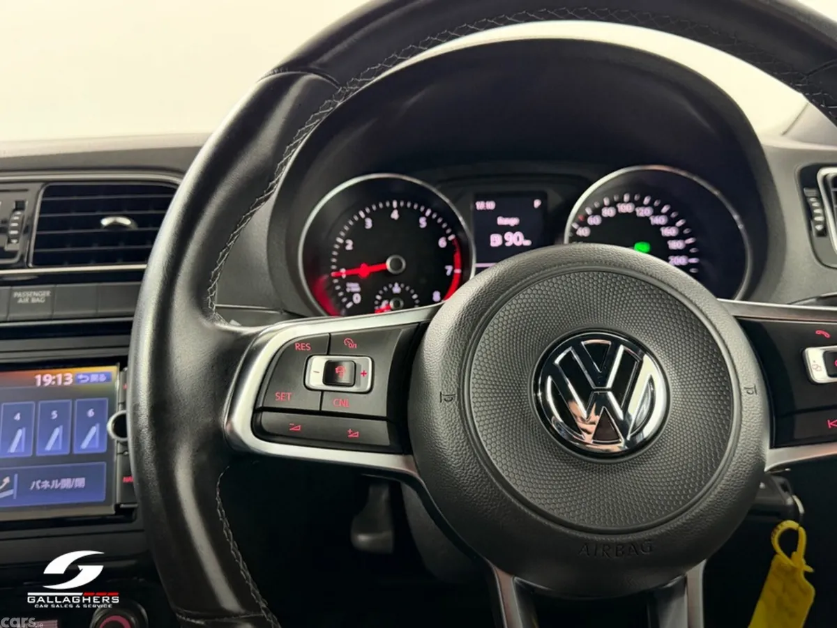 Volkswagen Polo Hatchback, Petrol, 2017, Blue