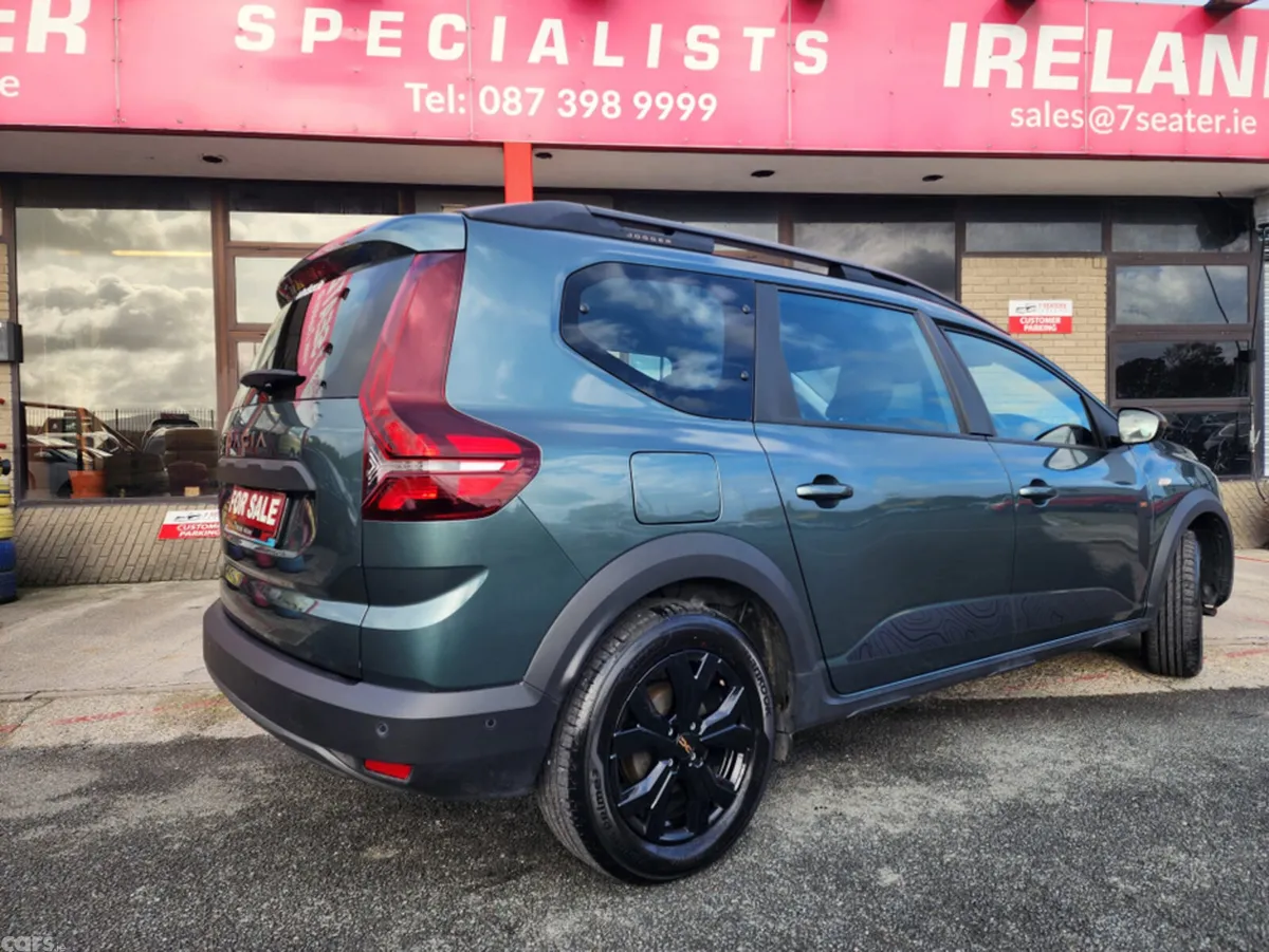 Dacia Jogger MPV, Petrol, 2024, Green