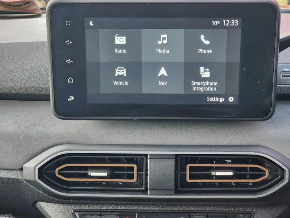 Dacia Jogger MPV, Petrol, 2024, Green
