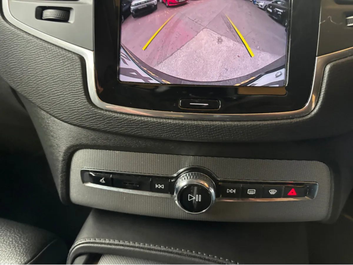 Volvo XC90 Estate, Petrol Plug-in Hybrid, 2023, Black
