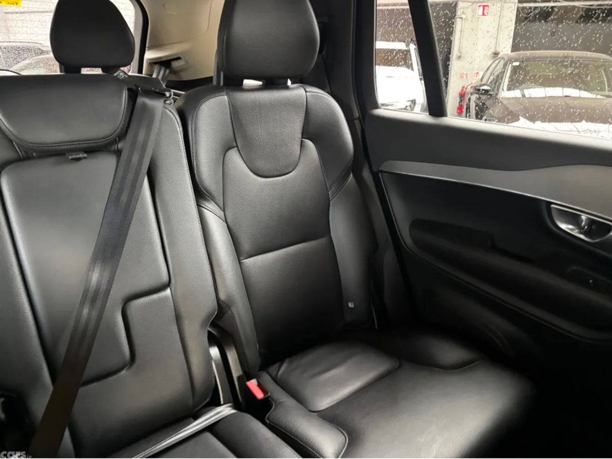 Volvo XC90 Estate, Petrol Plug-in Hybrid, 2023, Black