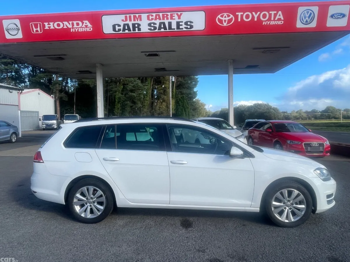 Volkswagen Golf Estate, Petrol, 2015, White