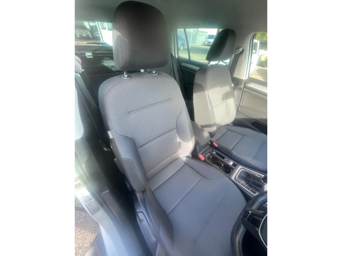 Volkswagen Golf Estate, Petrol, 2015, White