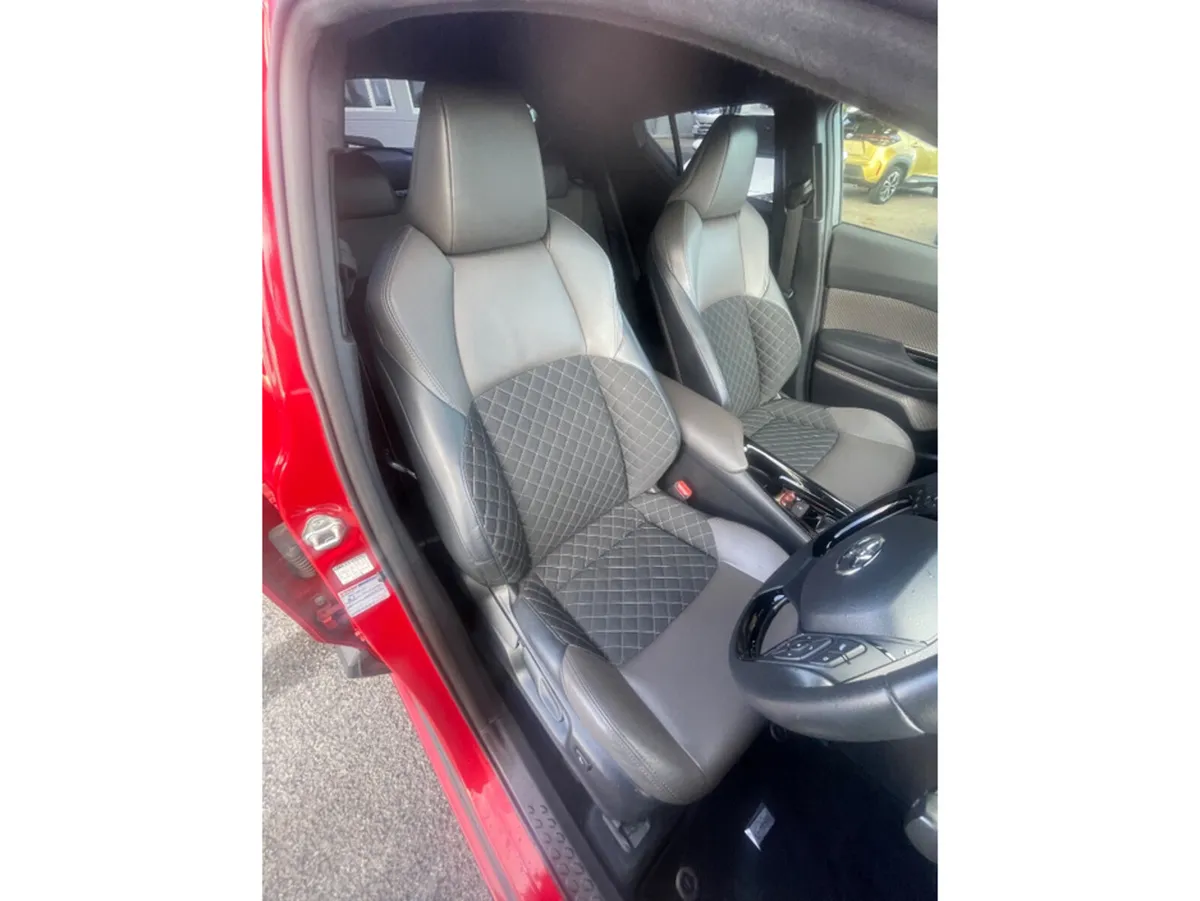 Toyota C-HR Hatchback, Petrol Hybrid, 2019, Red