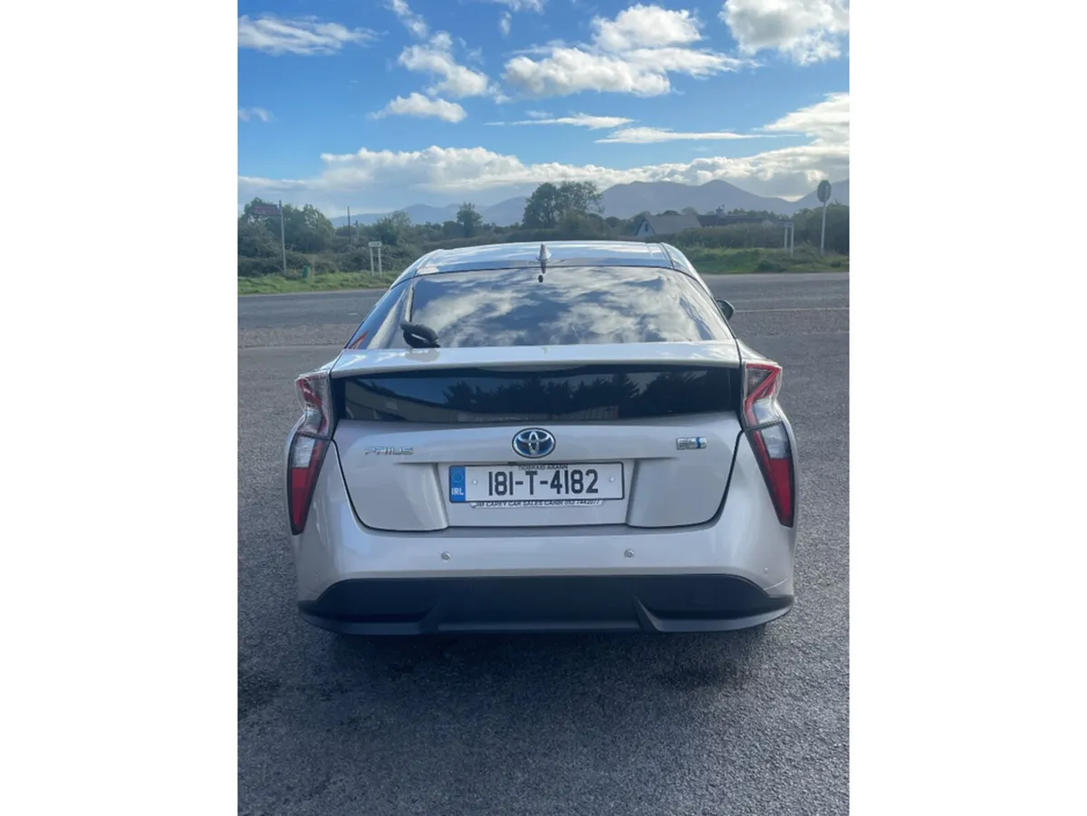 Toyota Prius Hatchback, Petrol Hybrid, 2018, Silver