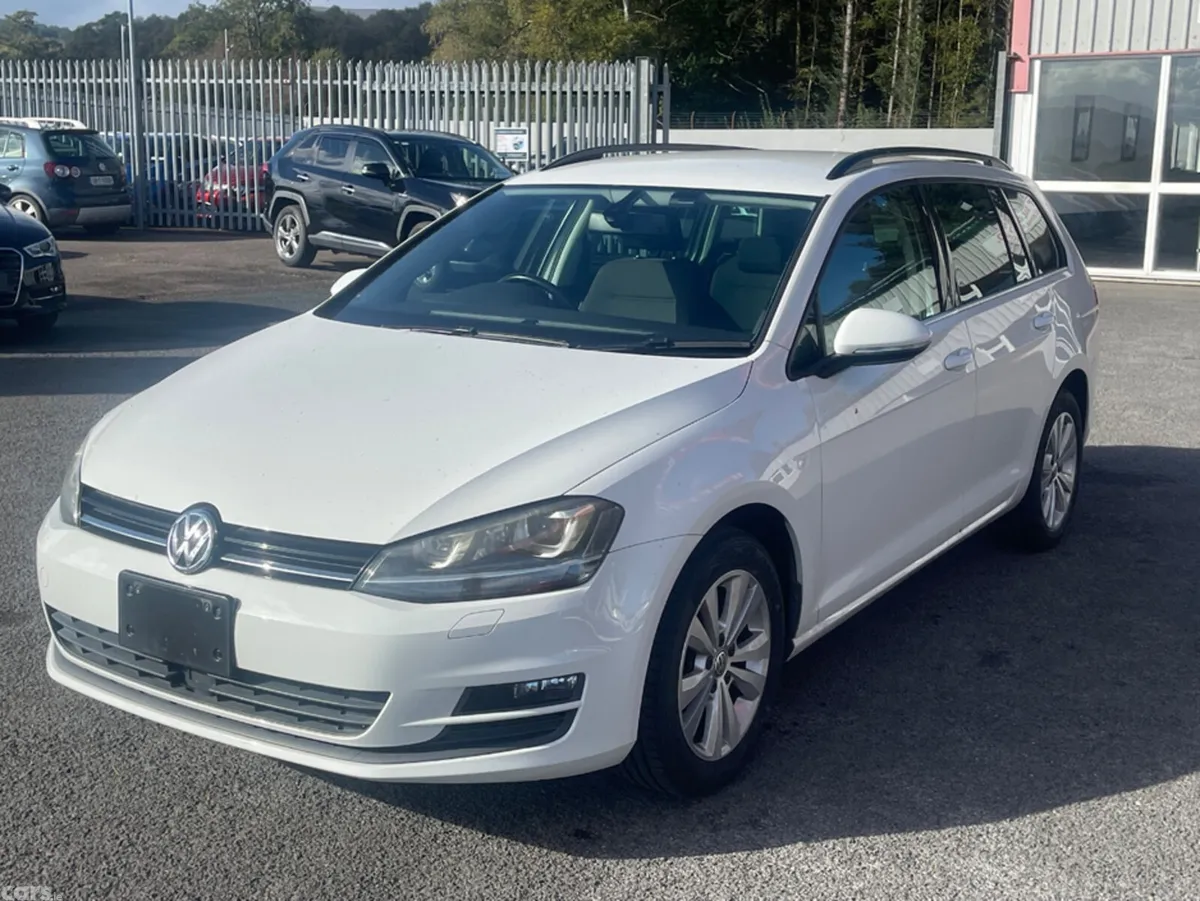 Volkswagen Golf Estate, Petrol, 2015, White