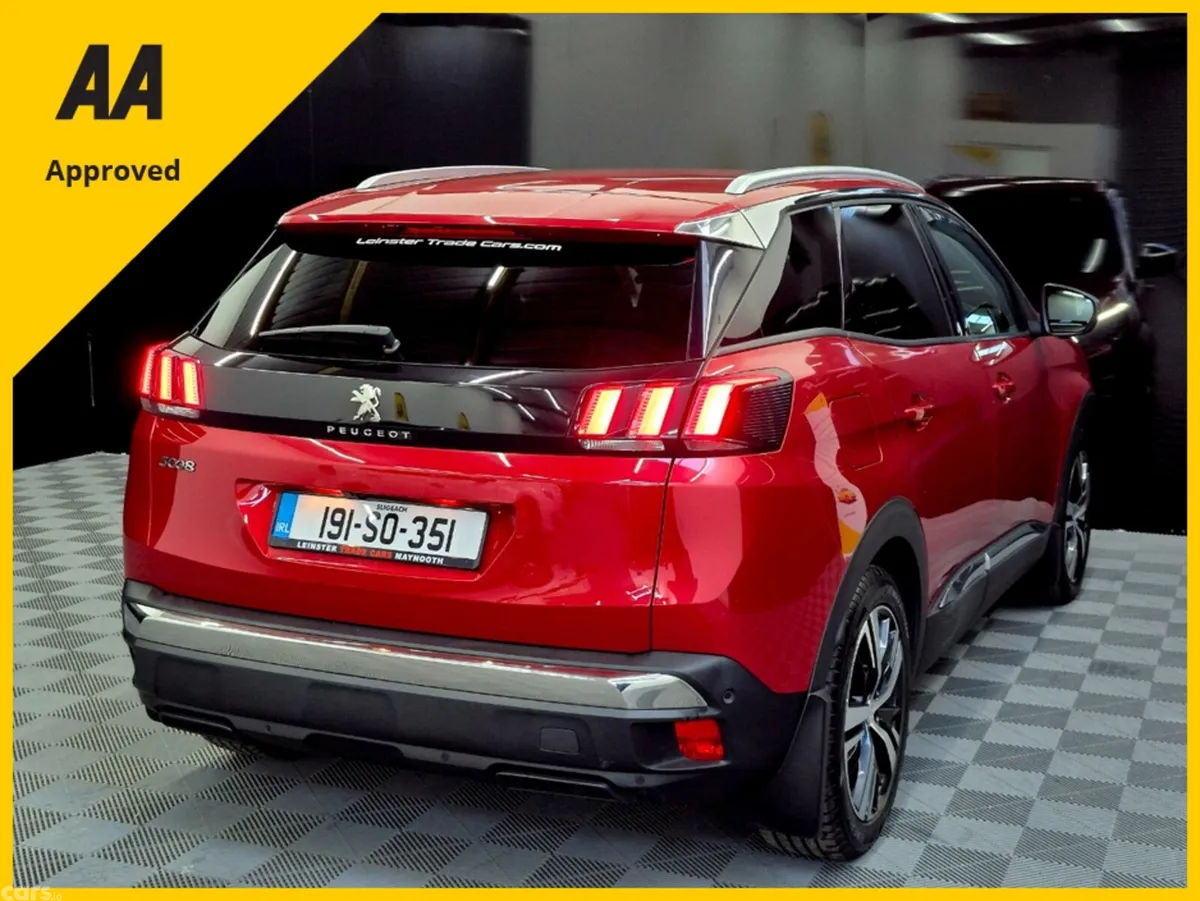 Peugeot 3008 MPV, Diesel, 2019, Red