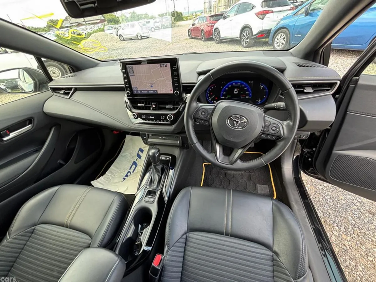 Toyota Corolla Hatchback, Petrol Hybrid, 2022, Black