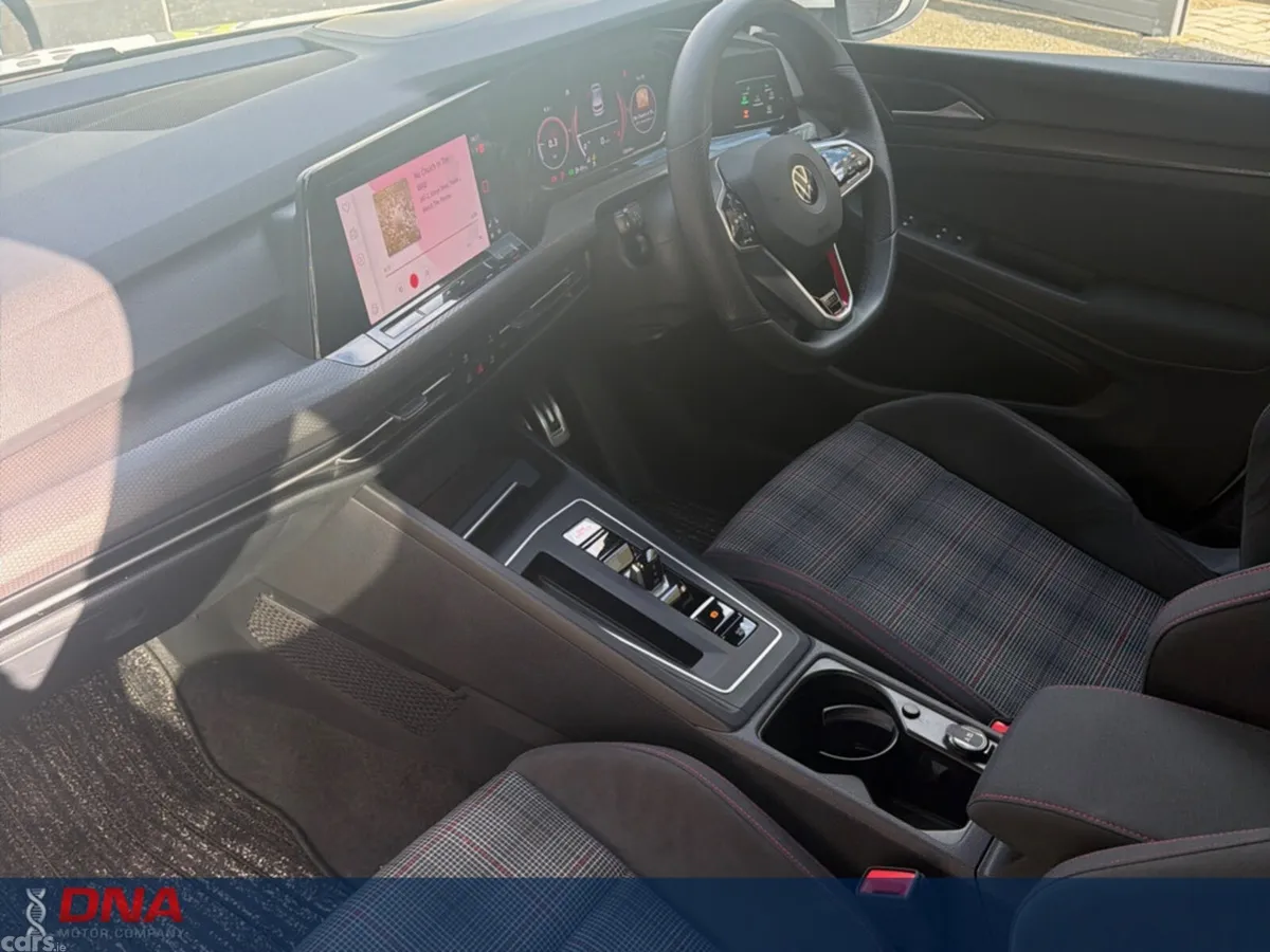 Volkswagen Golf Hatchback, Petrol, 2022, White