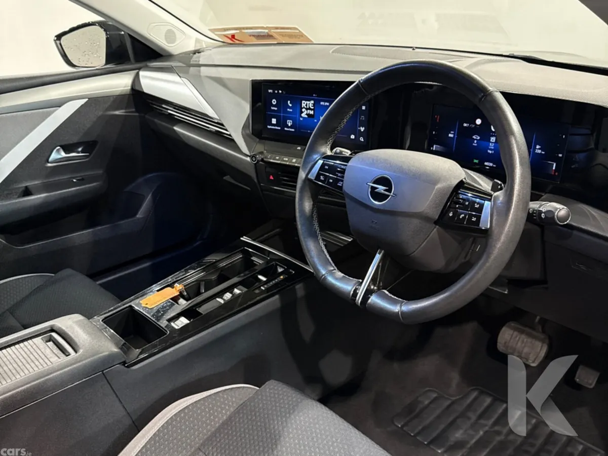 Opel Astra Hatchback, Diesel, 2024, Grey