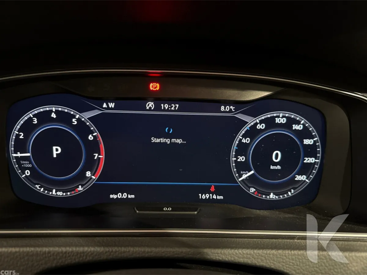 Volkswagen Golf Hatchback, Petrol, 2019, Red