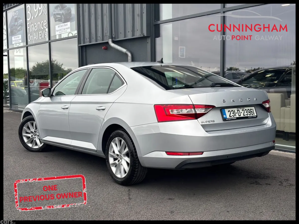 Skoda Superb Saloon, Diesel, 2023, Silver