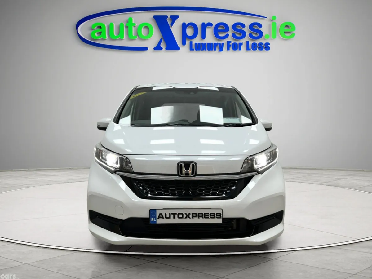 Honda Freed MPV, Petrol Hybrid, 2019, White