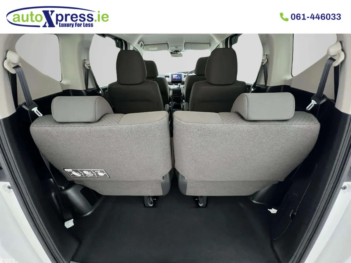Honda Freed MPV, Petrol Hybrid, 2019, White