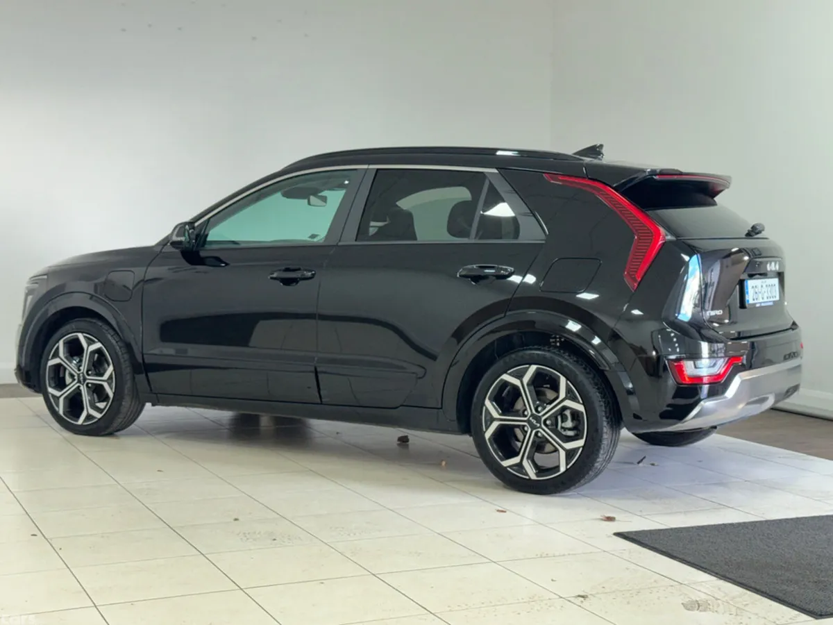Kia Niro MPV, Petrol Plug-in Hybrid, 2026, Black
