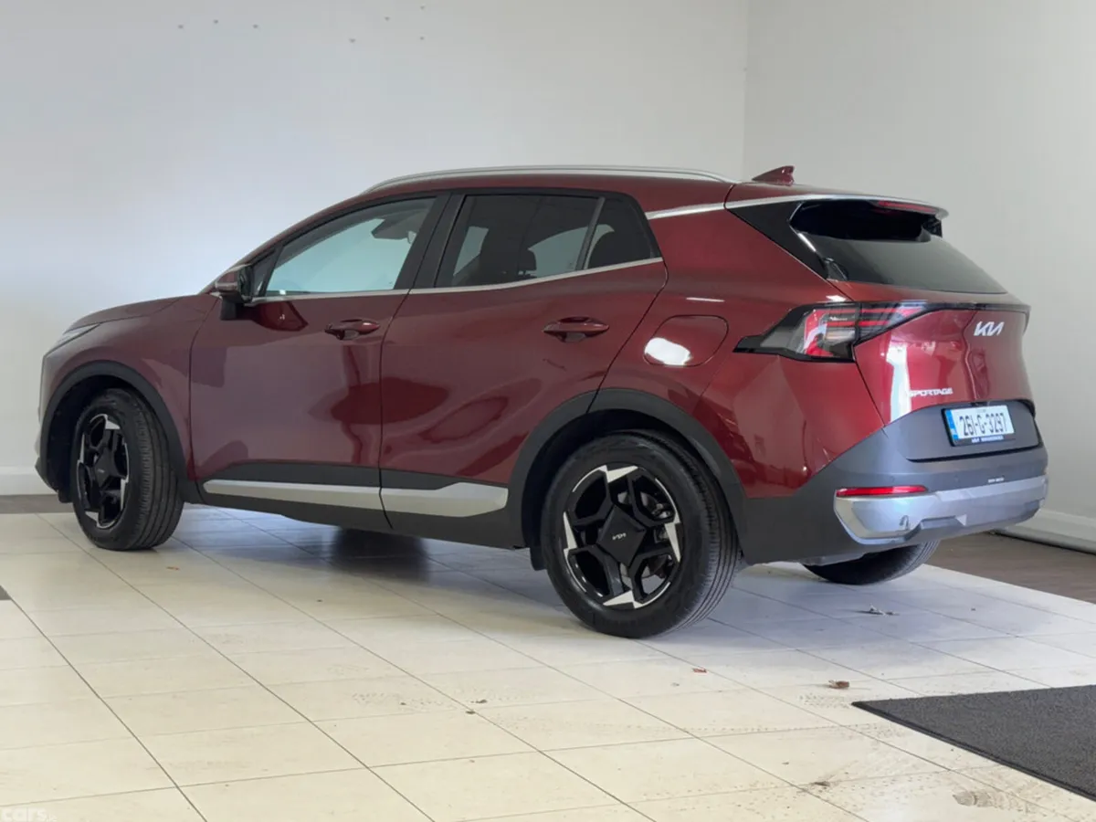 Kia Sportage MPV, Diesel Hybrid, 2026, Red