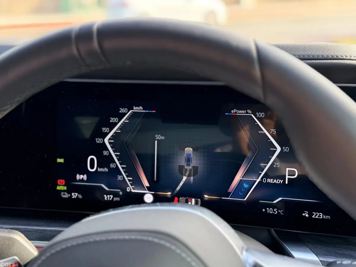 BMW i7 Saloon, Electric, 2025, Grey