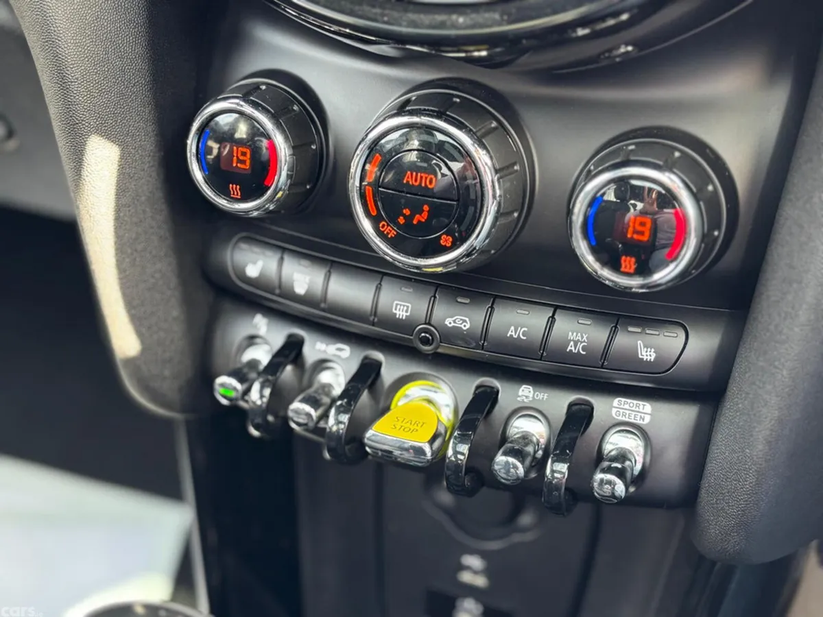 Mini Cooper Hatchback, Electric, 2023, Black