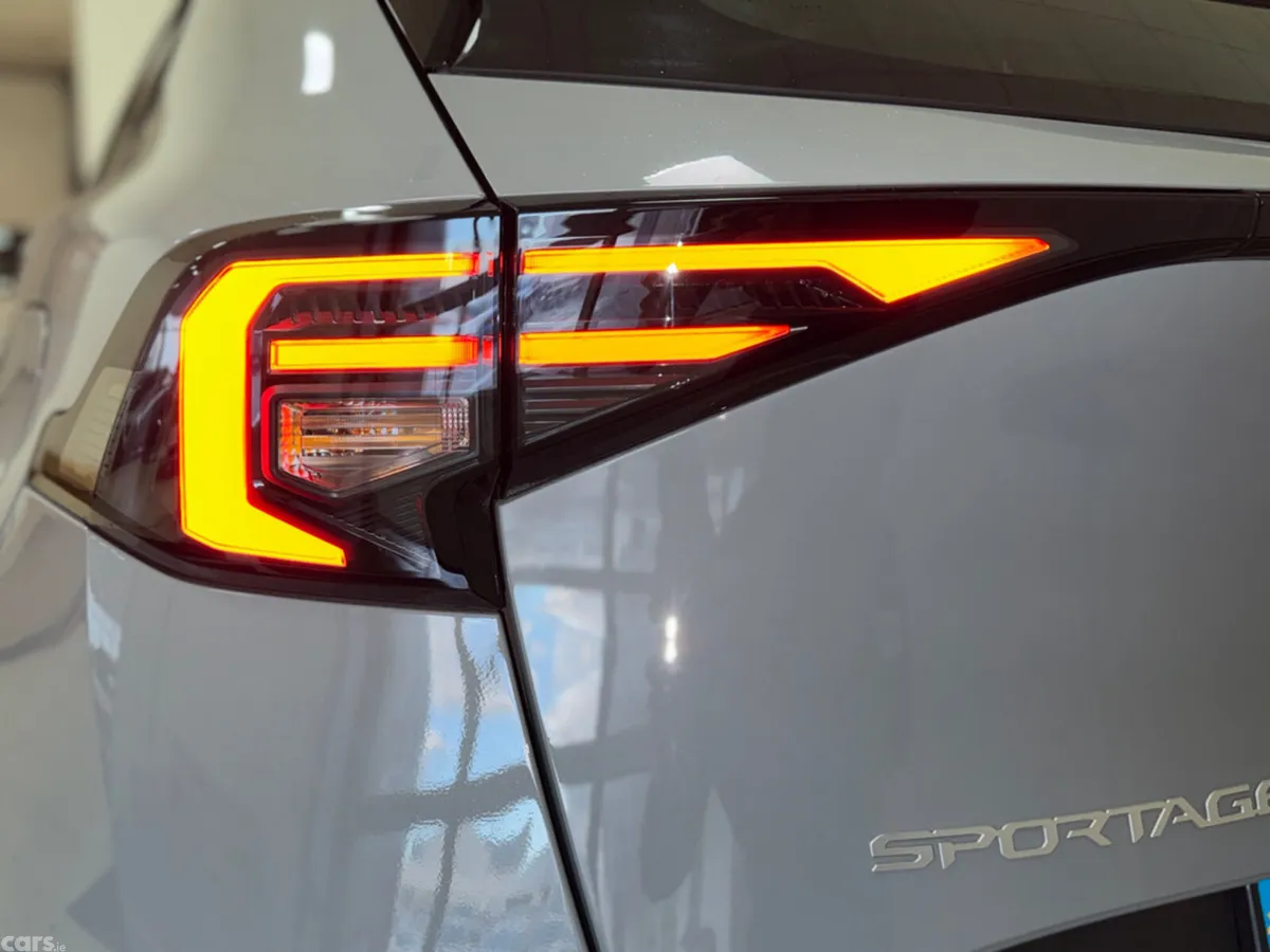 Kia Sportage MPV, Diesel Hybrid, 2026, Grey