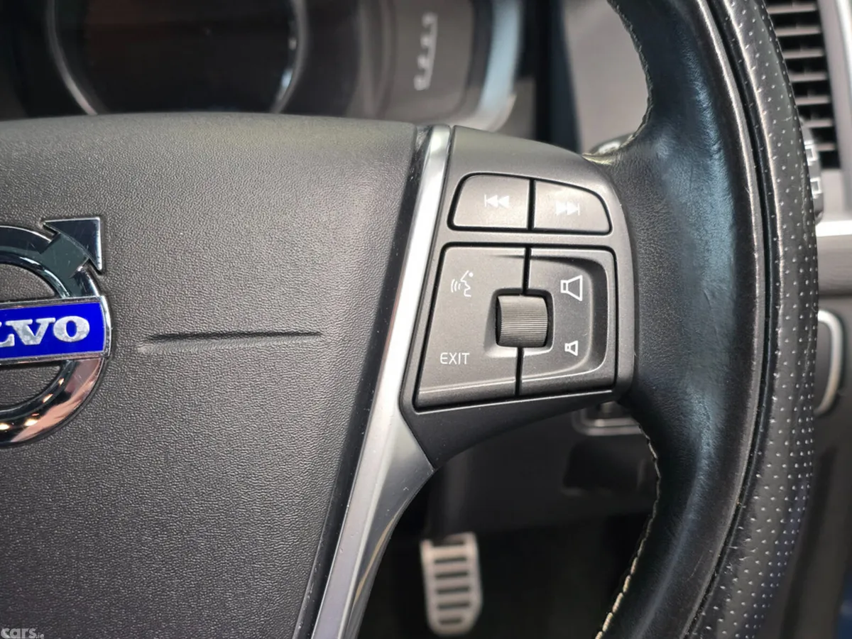 Volvo XC60 SUV, Diesel, 2015, Blue
