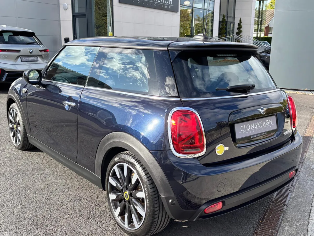 Mini Cooper Hatchback, Electric, 2023, Black