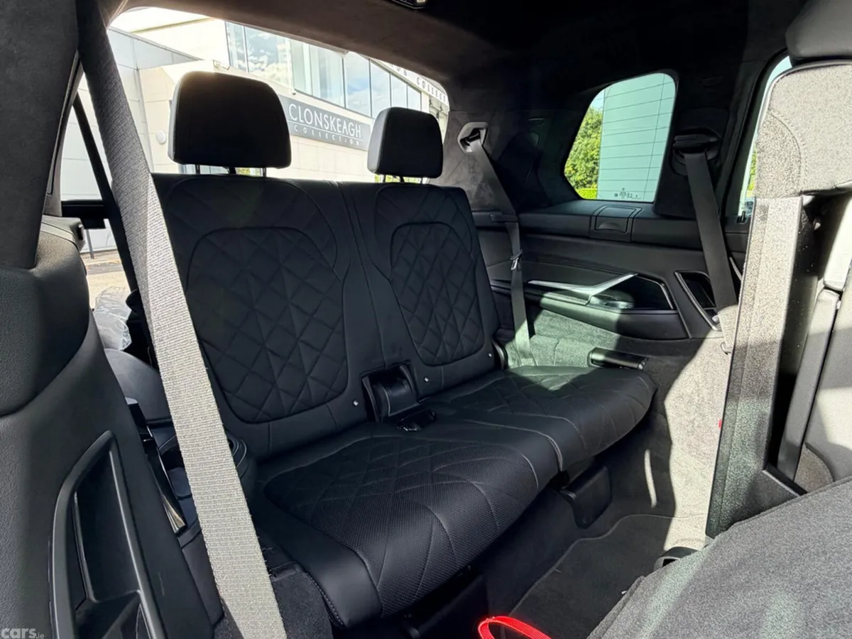 BMW X7 Hatchback, Petrol, 2024, White
